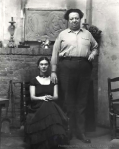 Frida and Diego in 1930.