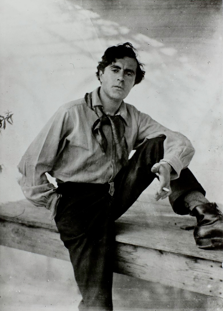 Photo of Modigliani, 1918.