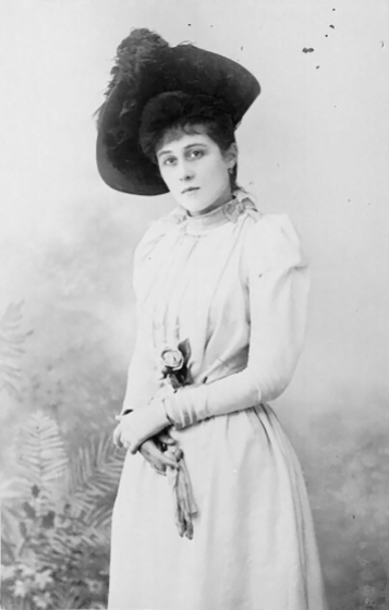 Jane Beaudon as a young woman, Photographer unknown.
